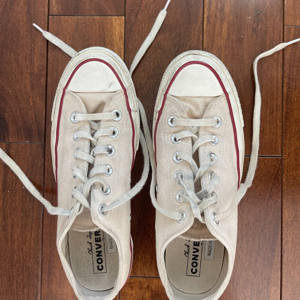 CHUCK TAYLOR ALL STAR CANVAS SNEAKERS - NATURAL IVORY (SIZE 7 WOMENS/5 MENS)